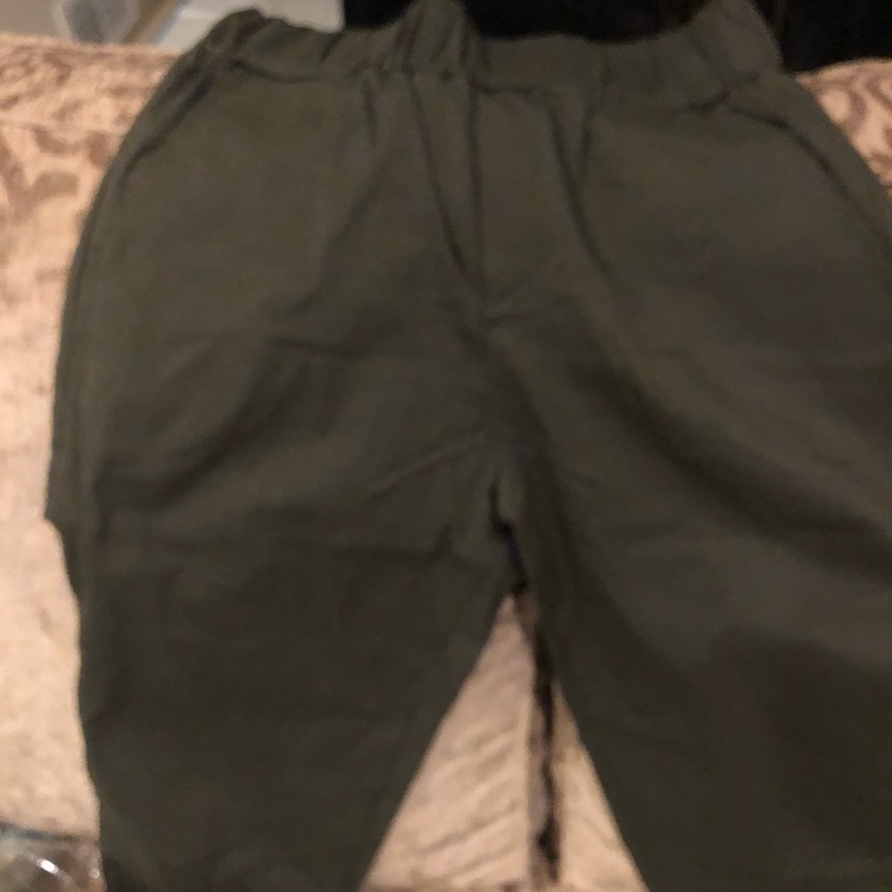 Army green, 3 strap calf dress pant